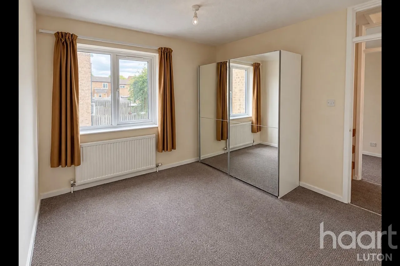 Elgar Path, Luton, LU2, photo 7