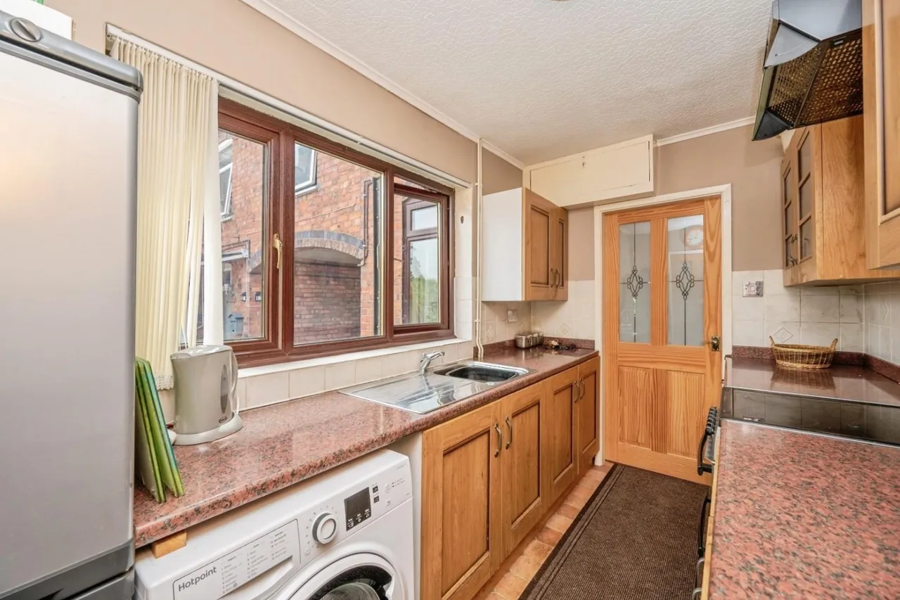 Watling Street, Wilnecote, B77, photo 7