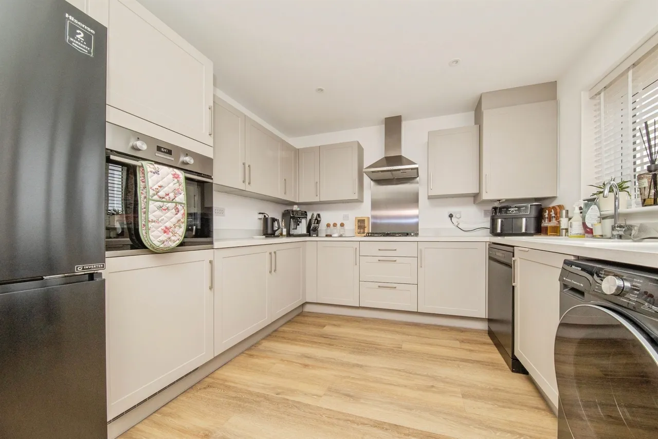 Bronze Barrow Way, Bramford, Ipswich, photo 5