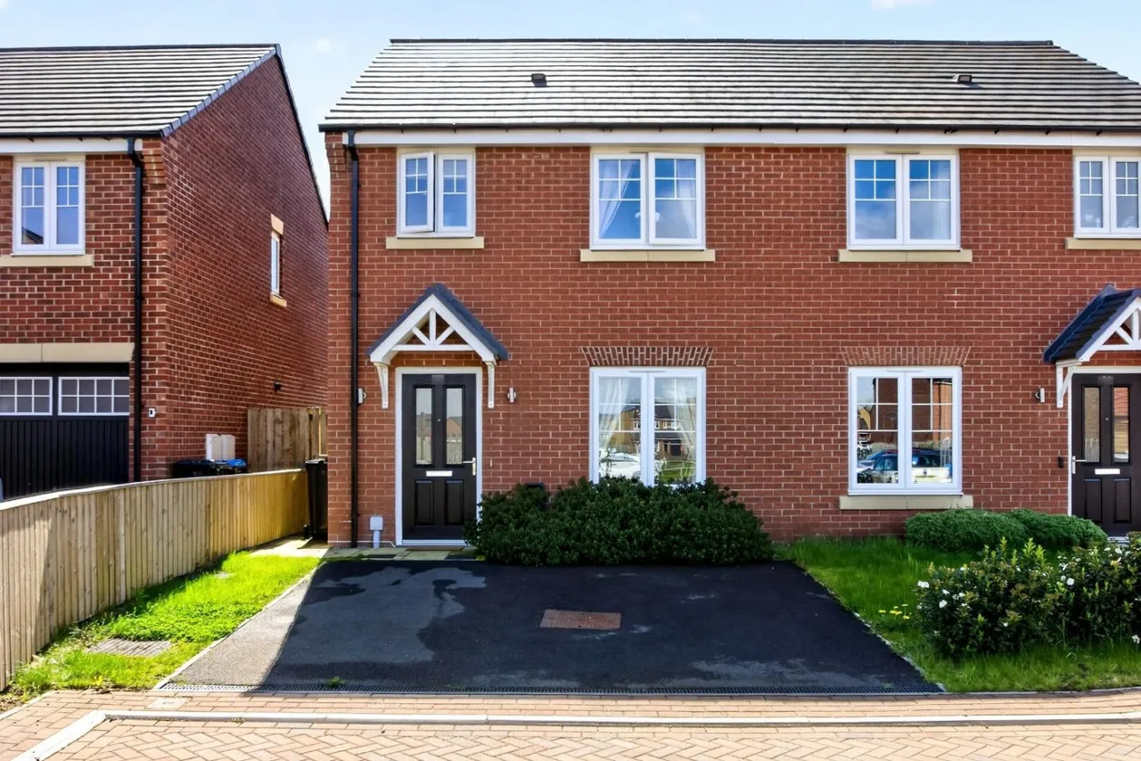 3 bed house for sale — stable mews, Boroughbridge, york