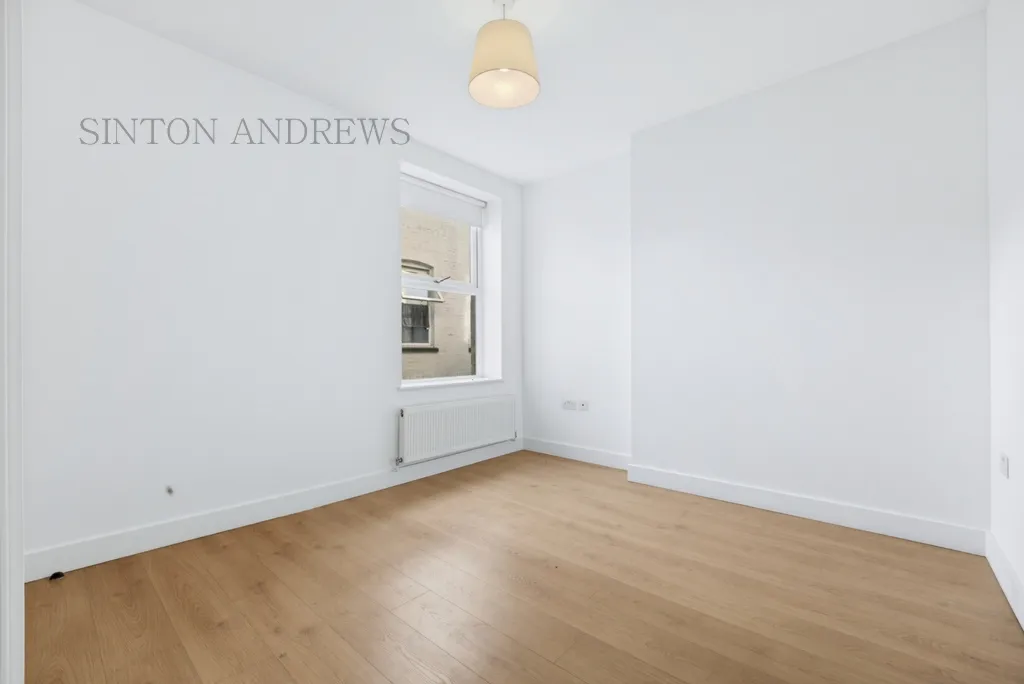 The Broadway, photo 5