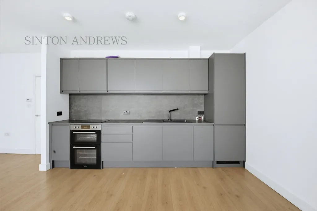 The Broadway, photo 9