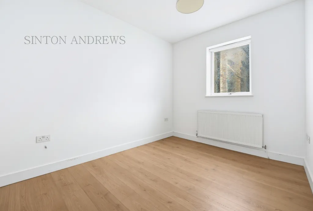 The Broadway, photo 8