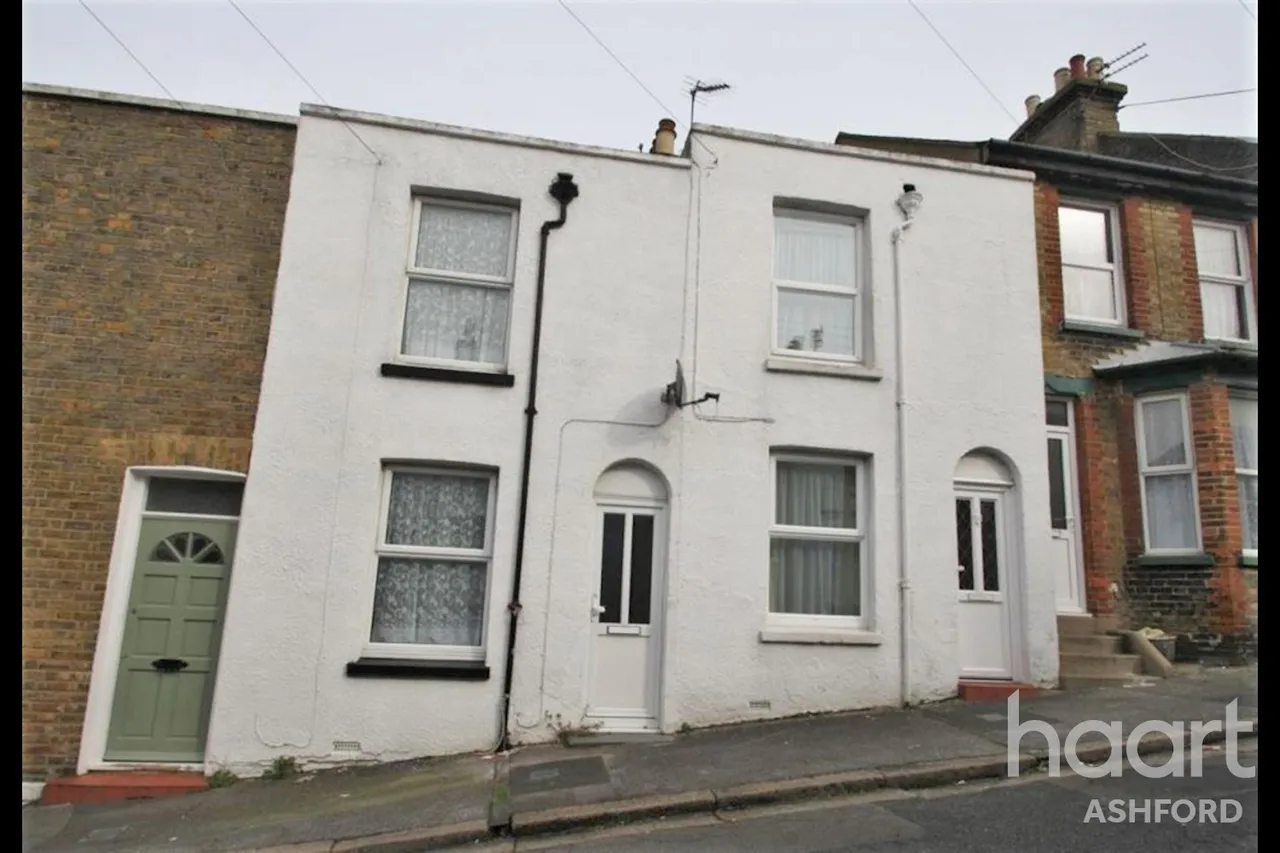 2 bed house to rent, Trinity Place, Ramsgate, CT11