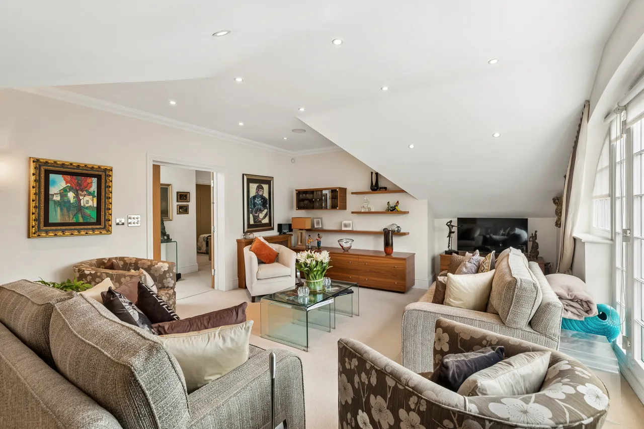 Uxbridge Road, Stanmore, HA7, photo 4