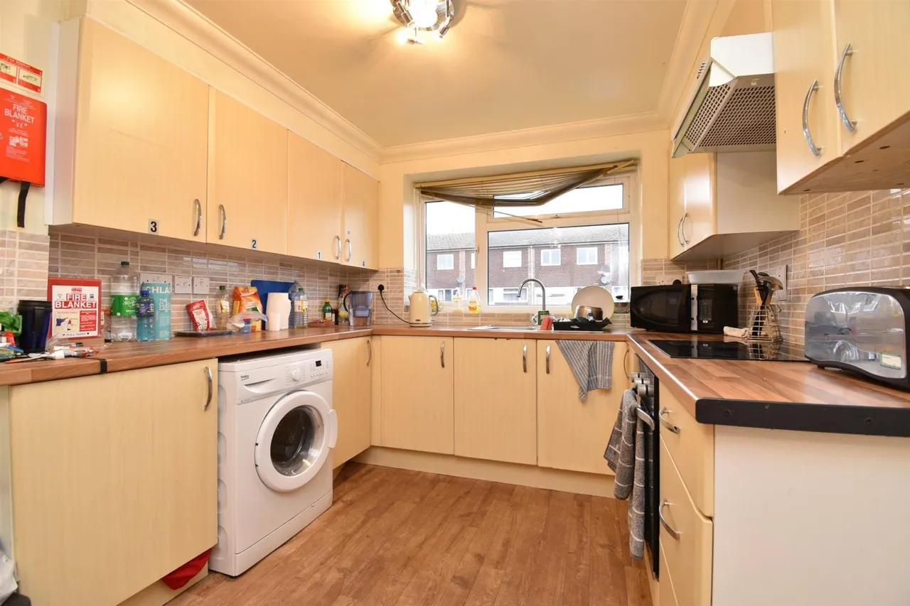 Victoria Close, Stevenage, SG1, photo 3