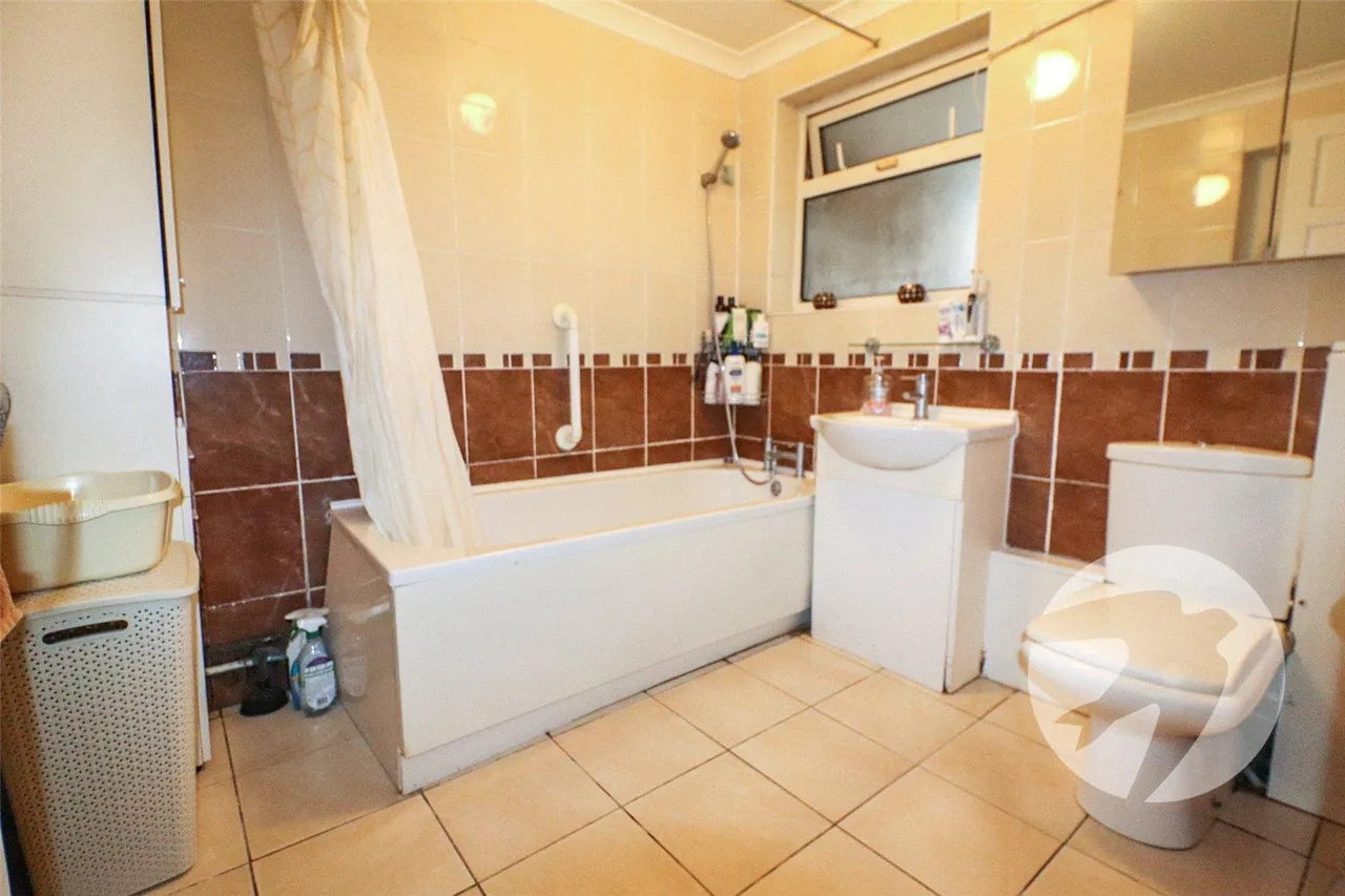 Lower Road, Erith, DA8, photo 8
