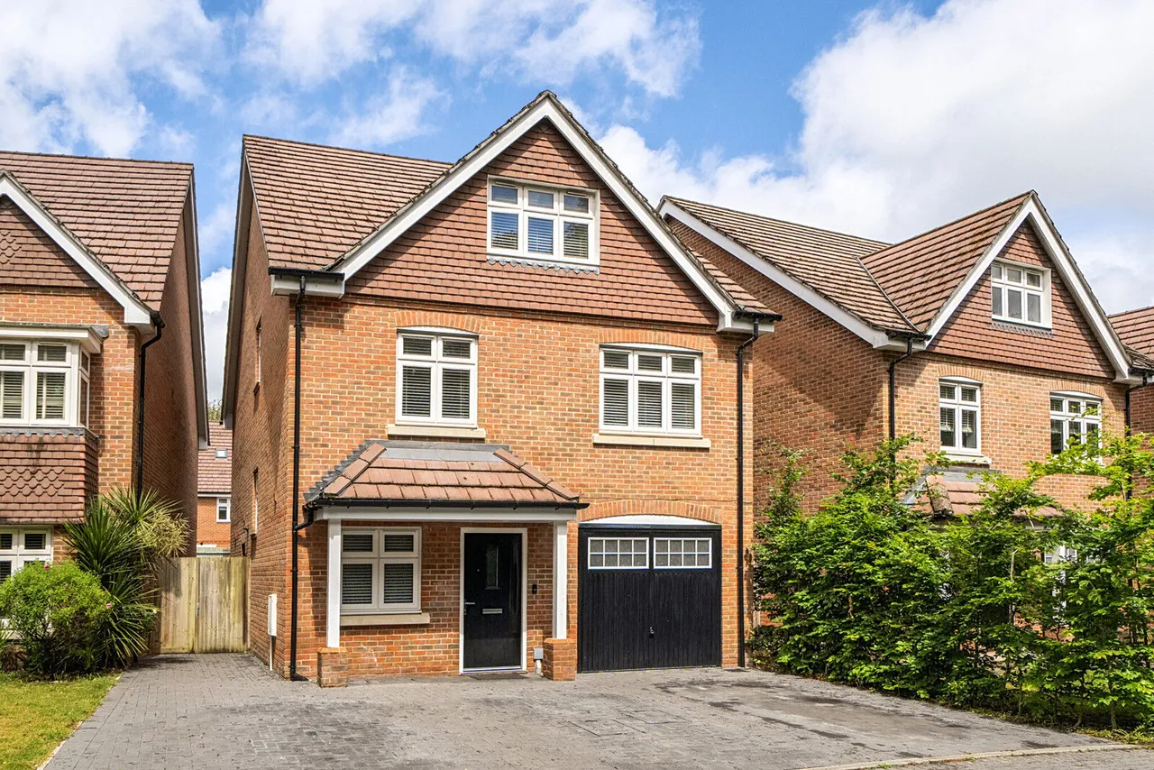 5 bed house for sale, Faringdon Road, Earley, RG6