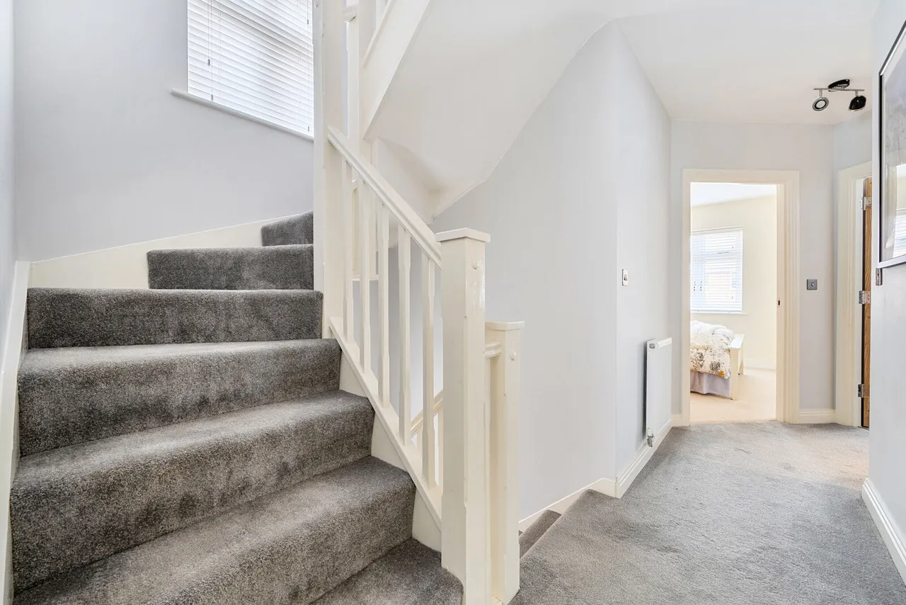 Faringdon Road, Earley, RG6, photo 18