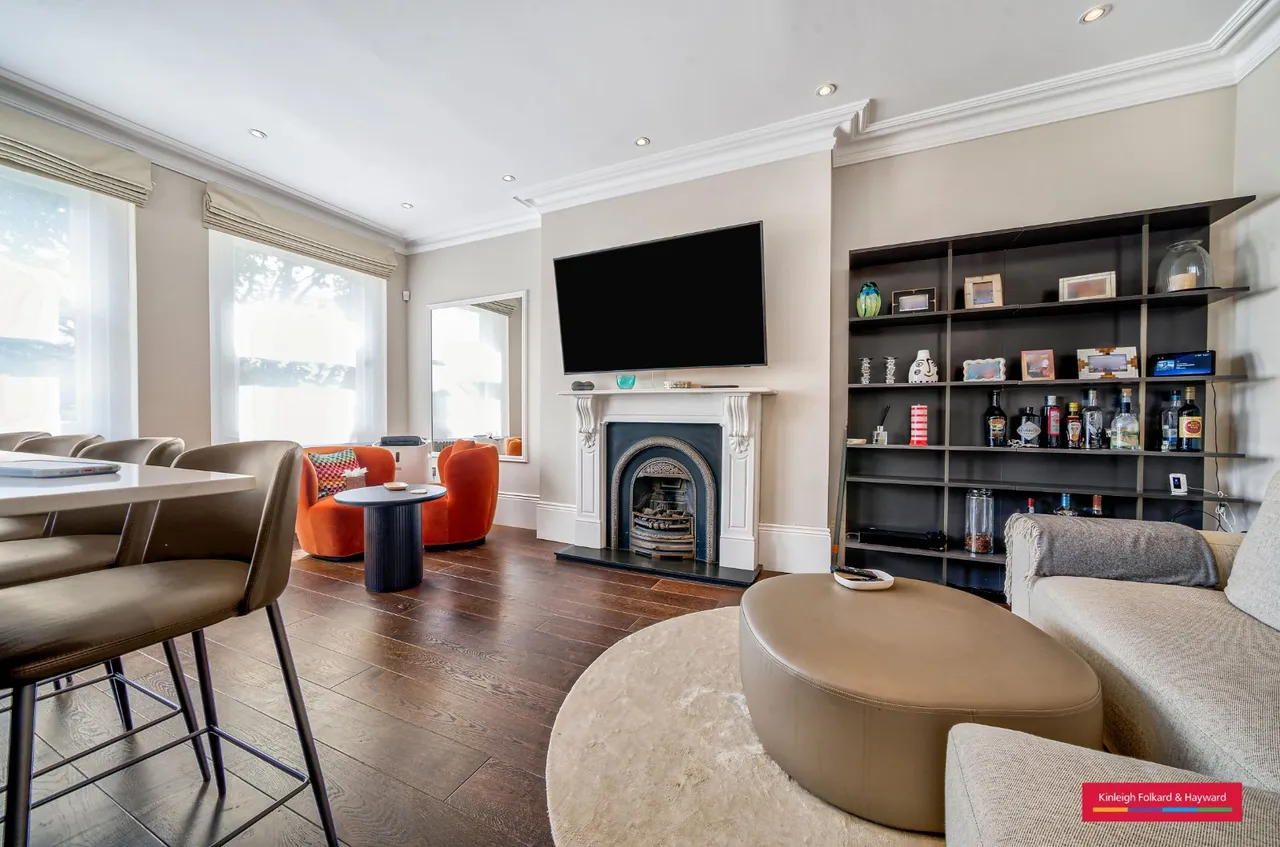 4 bed flat to rent — Fellows Road, London, NW3