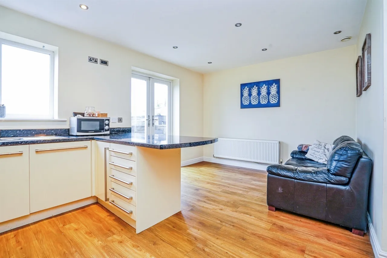 Howden Clough Road, Morley, Leeds, photo 8