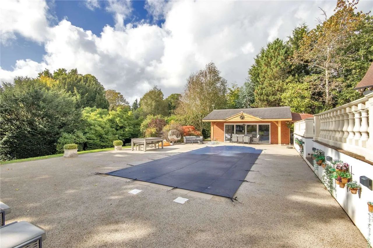Crouch Lane, Borough Green, Sevenoaks, Kent, TN15 8LU, photo 12