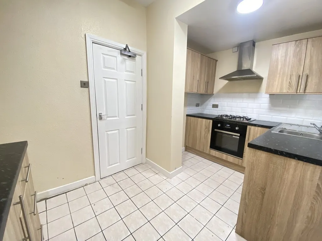 5 Bedroom House-Humber Road, Coventry, photo 3