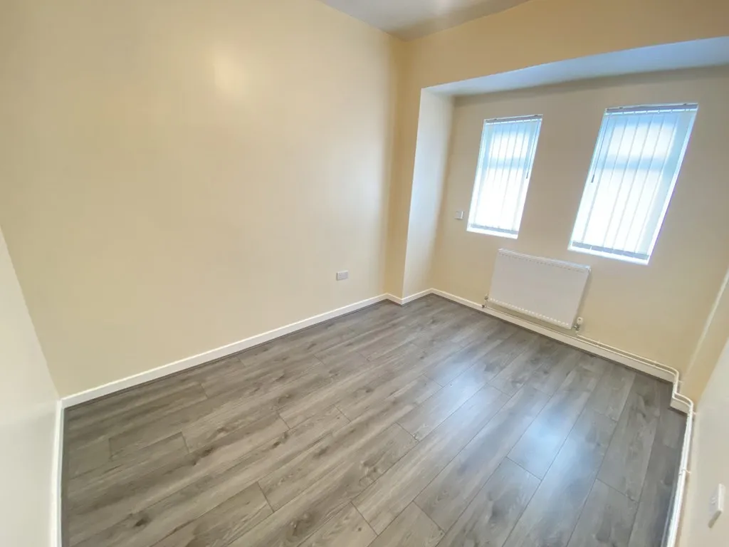 5 bed property to rent — 5 Bedroom House-Humber Road, Coventry