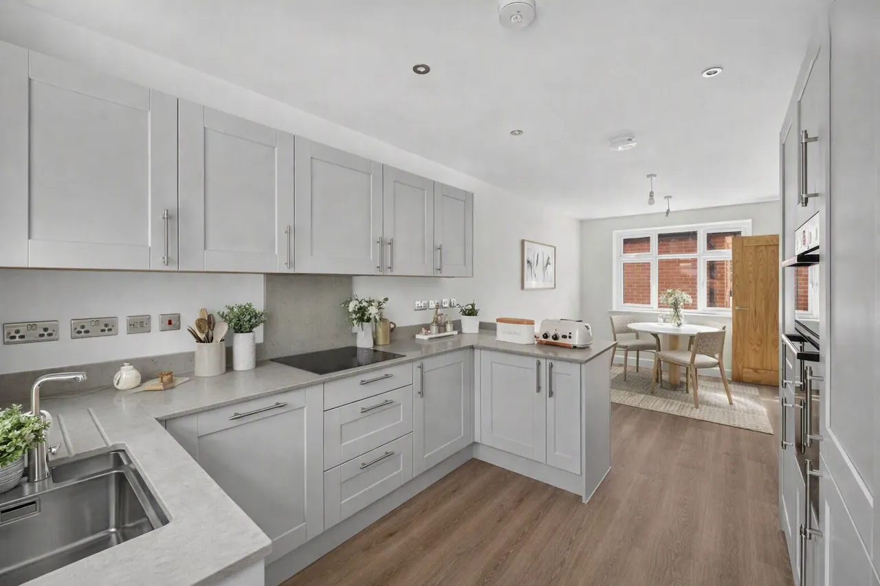 Priory Mews, Romford, RM3, photo 4