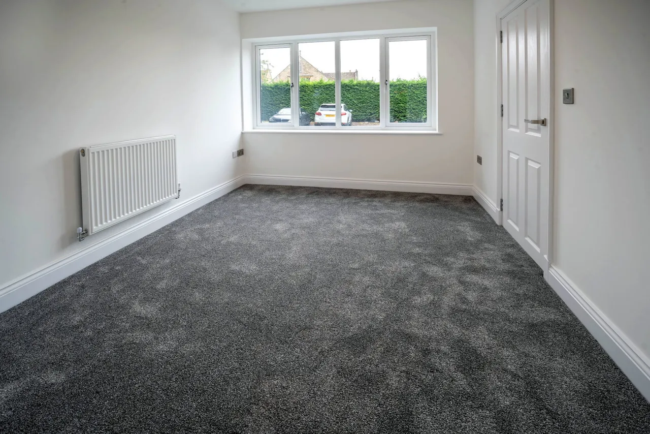 High Street, Turvey, MK43, photo 9