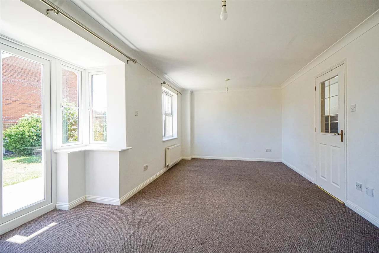 Ticehurst Close, Hastings, photo 16