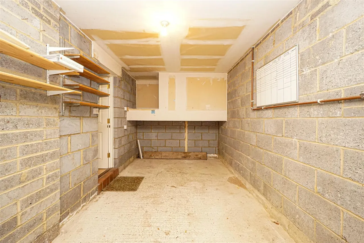 Ticehurst Close, Hastings, photo 15