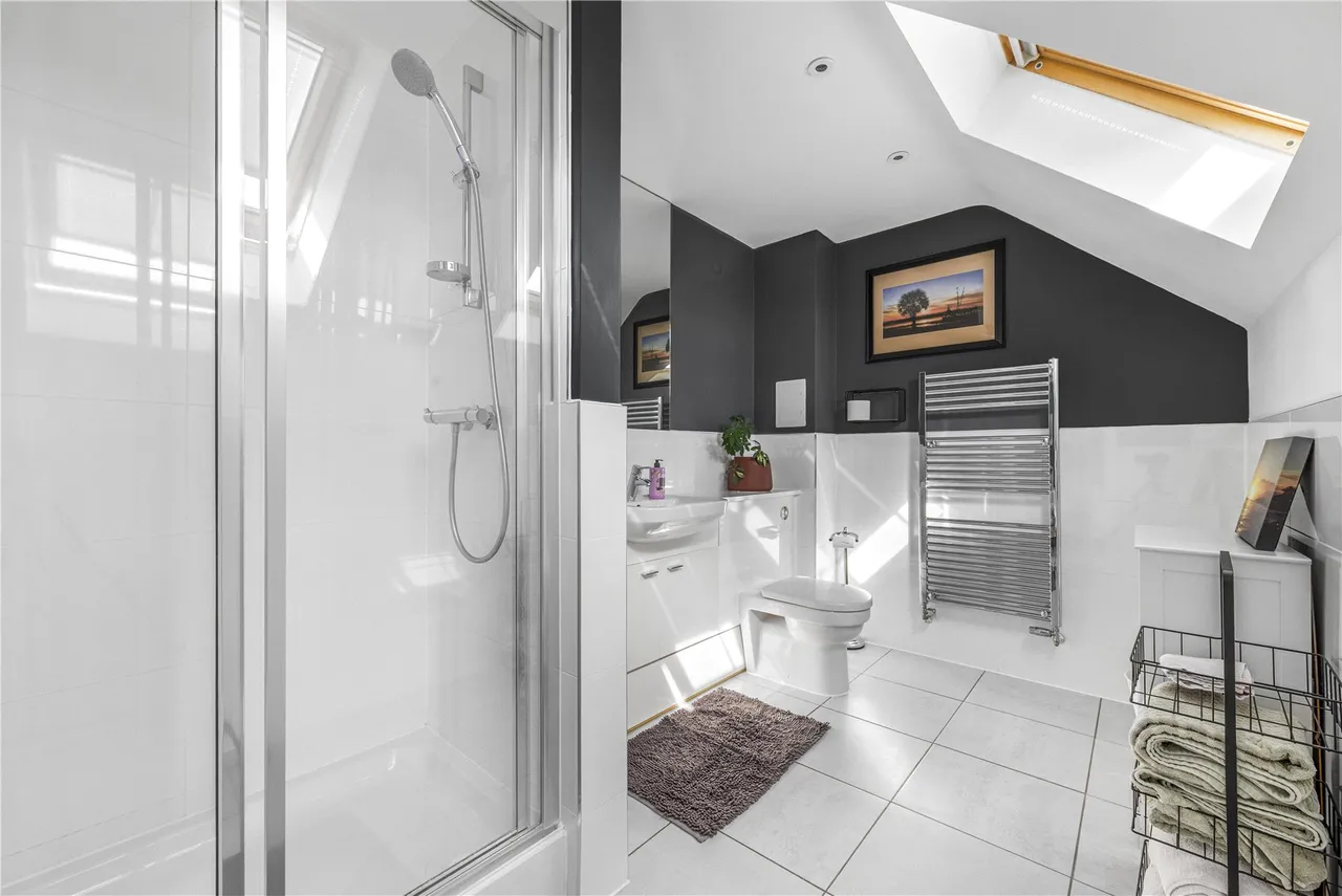 Brookwood Farm Drive, Knaphill, GU21, photo 26