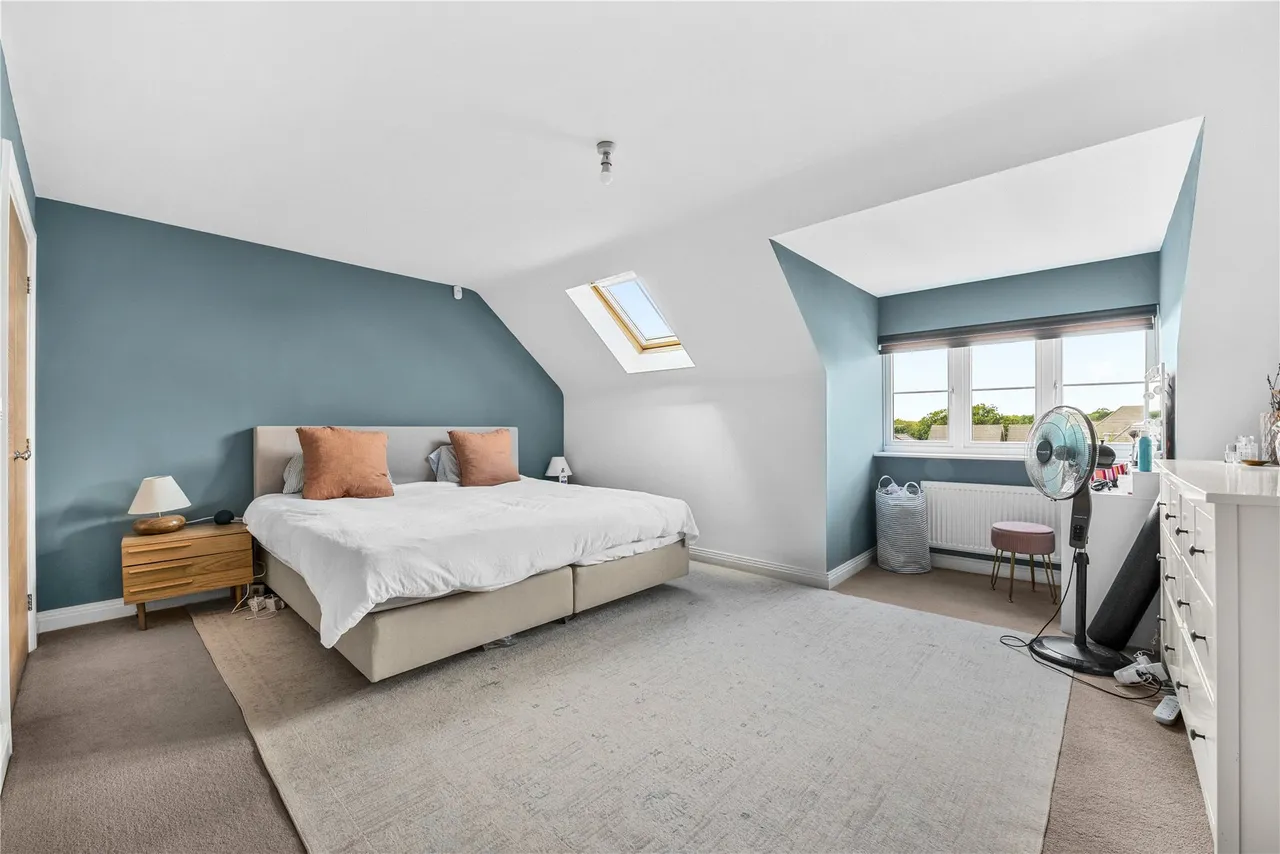Brookwood Farm Drive, Knaphill, GU21, photo 18