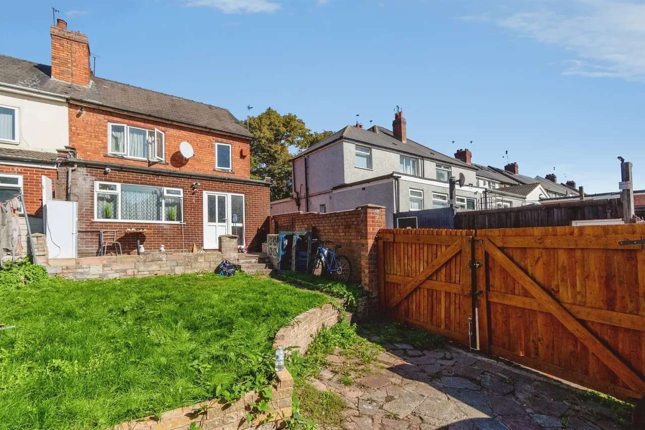 Stafford Road, Wednesbury, WS10, photo 3