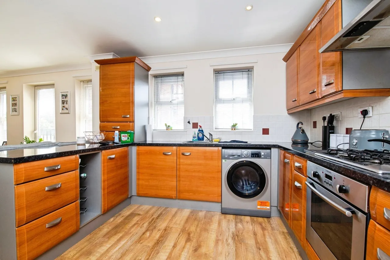 Sandringham Court, Chester Le Street, Durham, DH3, photo 3