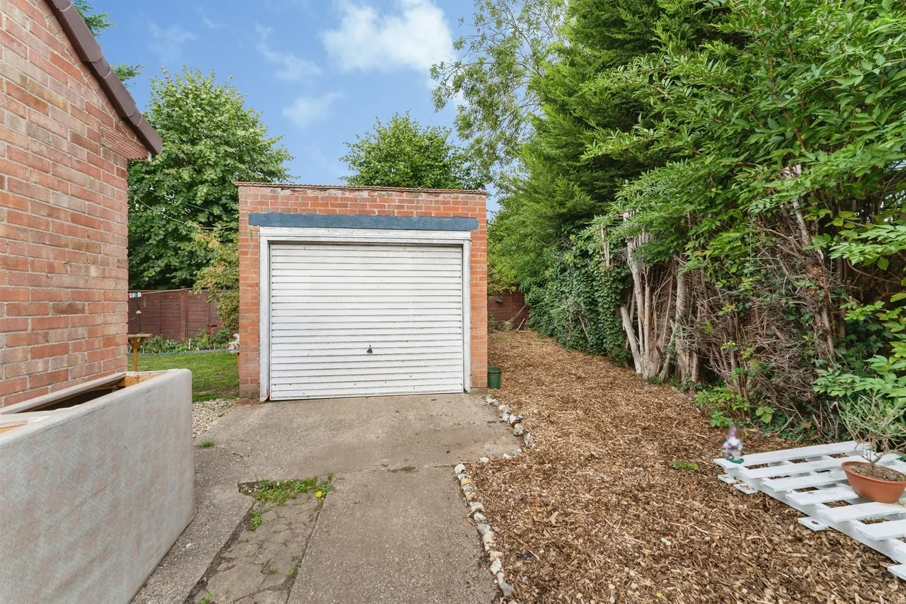 Newlands Avenue, March, PE15, photo 10
