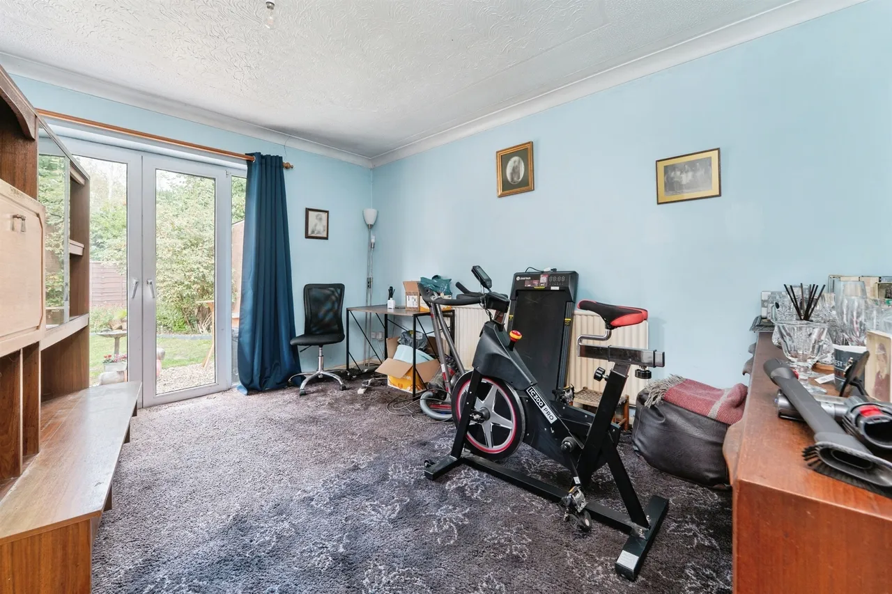Newlands Avenue, March, PE15, photo 6