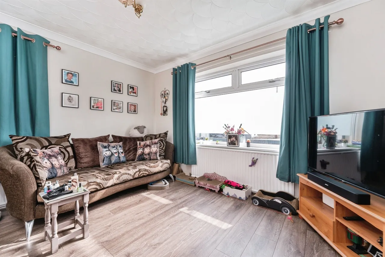 Newlands Avenue, March, PE15, photo 5