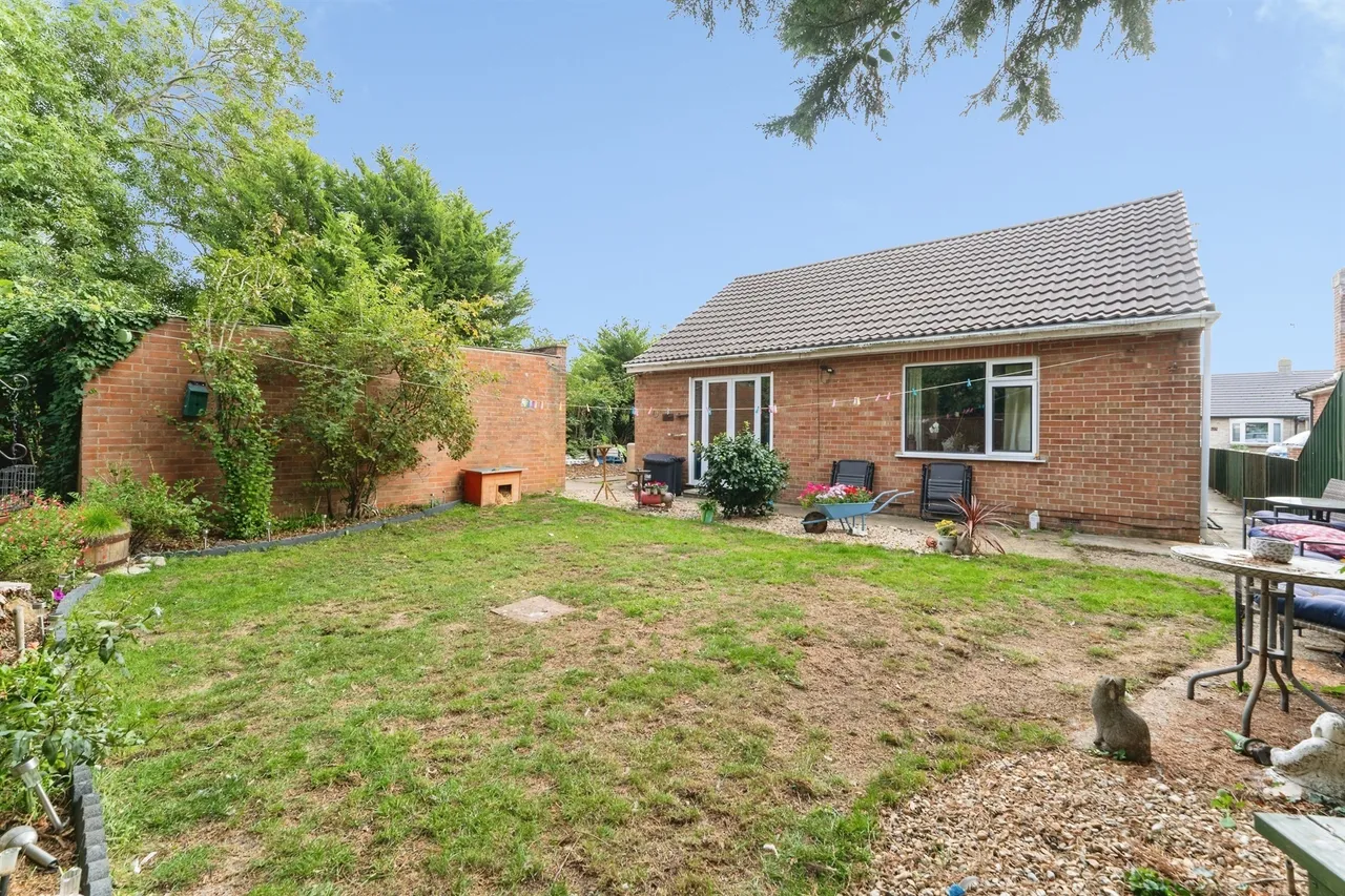 Newlands Avenue, March, PE15, photo 12