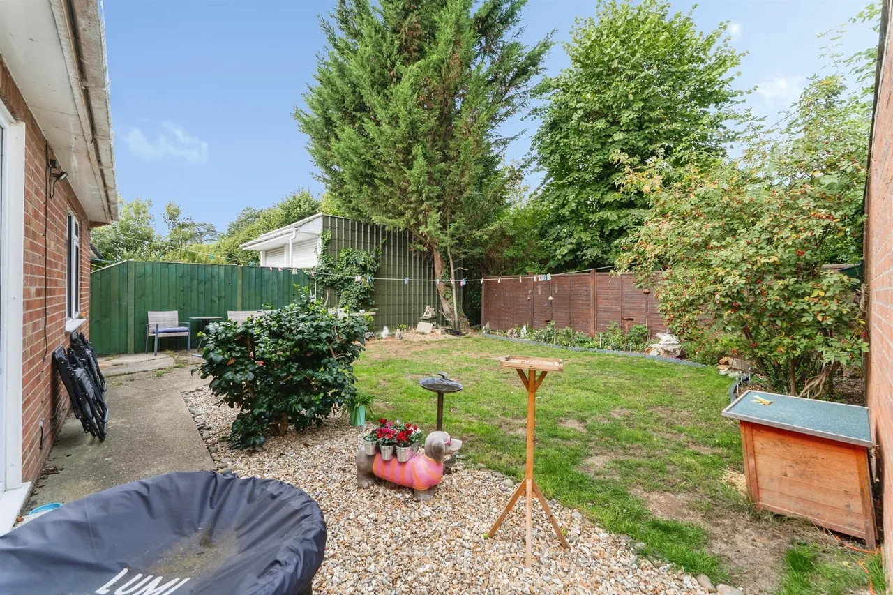 Newlands Avenue, March, PE15, photo 13