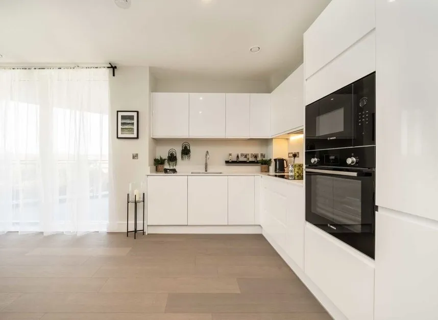 Bollo Lane, Acton, W3, photo 2