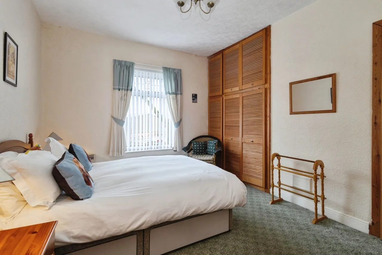 Crowthorn Road, Ashton-under-Lyne, Greater Manchester, OL7, photo 11