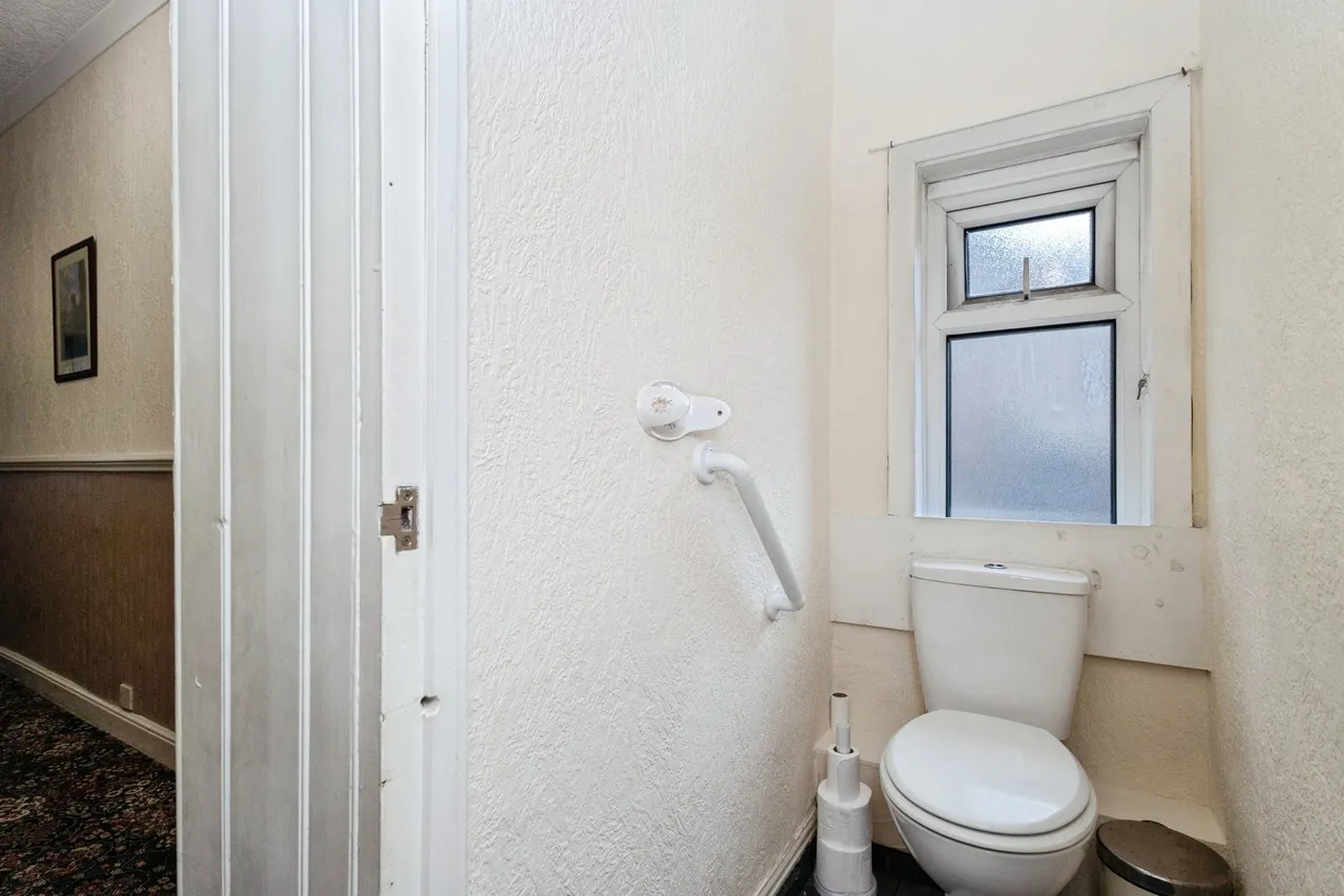 Crowthorn Road, Ashton-under-Lyne, Greater Manchester, OL7, photo 16