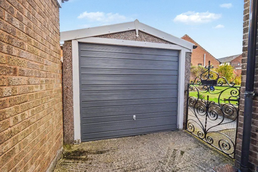 Newton Court, Wakefield, WF1, photo 19