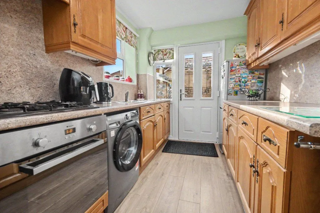 Newton Court, Wakefield, WF1, photo 4