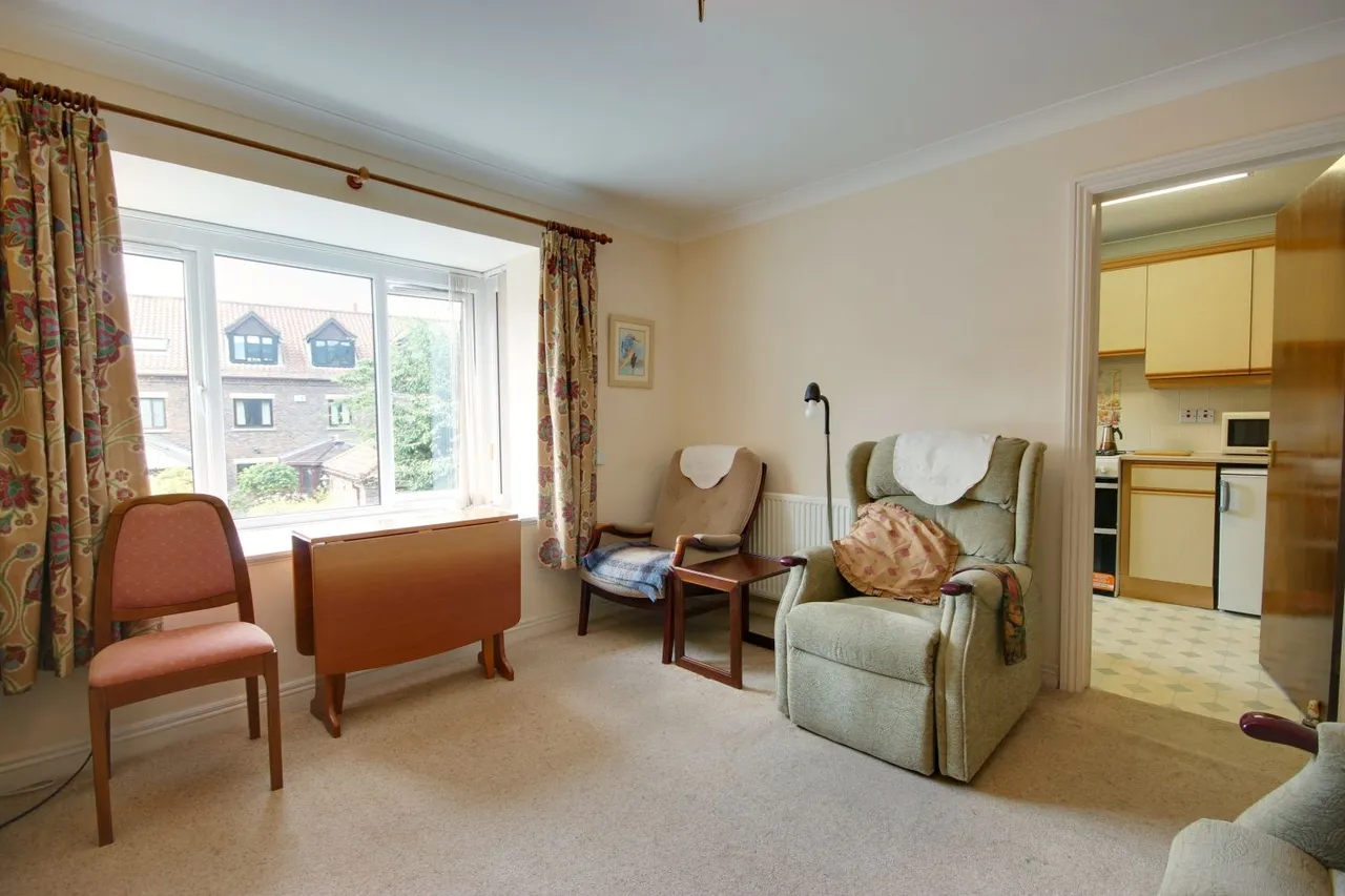 St. Ellens Court, Beverley, HU17, photo 6