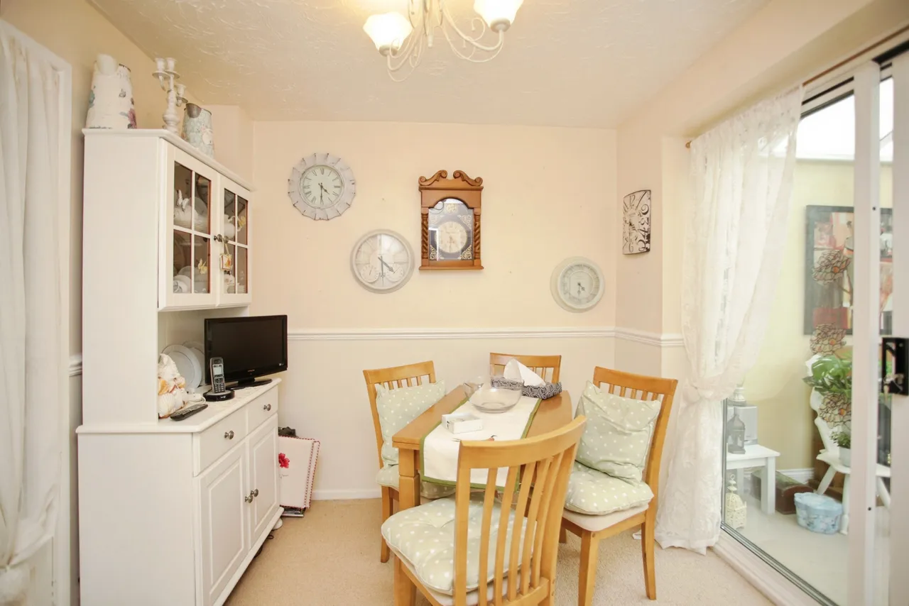 Hillside, Hartshill, Nuneaton, photo 6