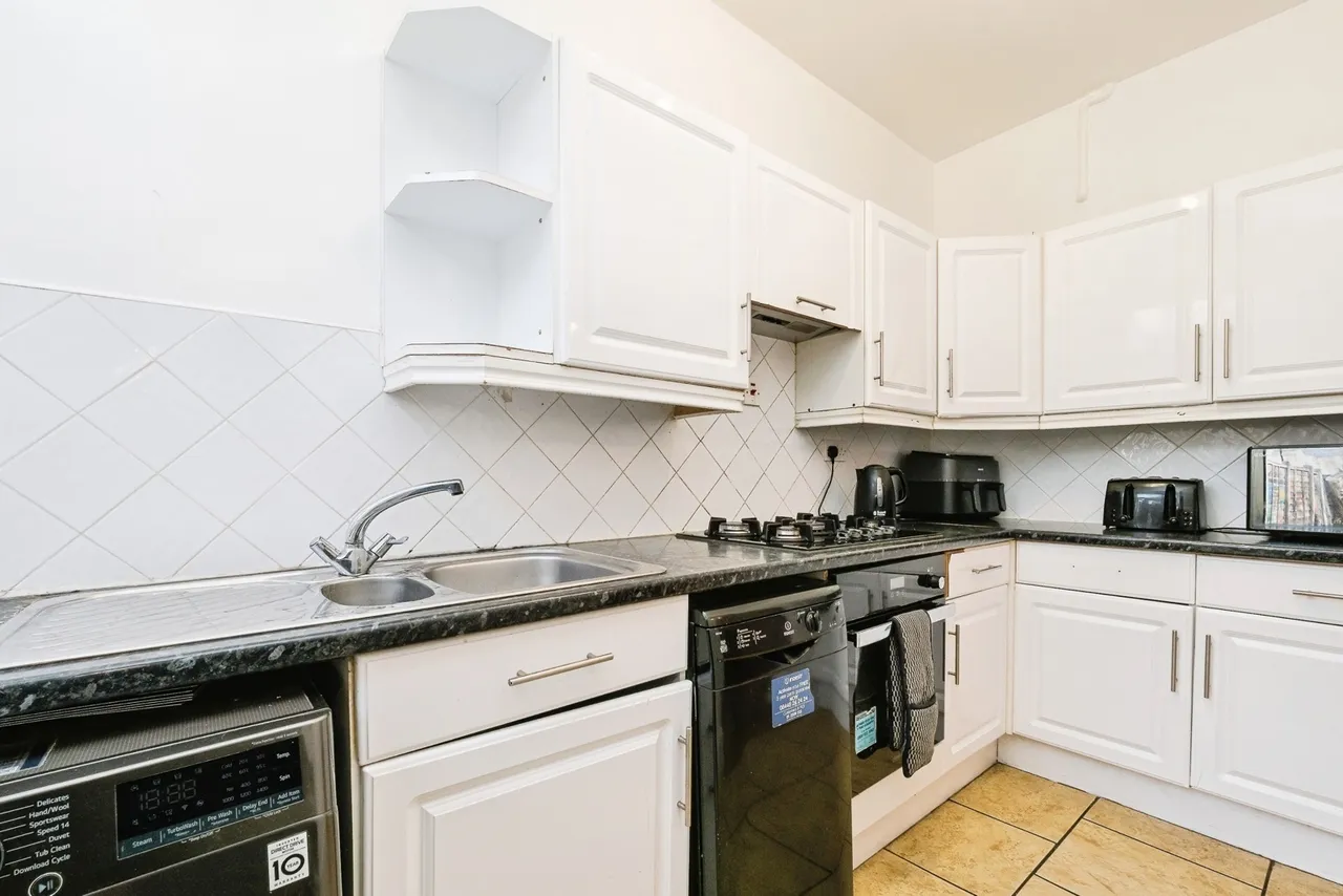 Haldane Road, East Ham, E6, photo 7