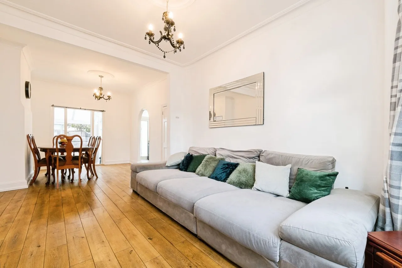 Haldane Road, East Ham, E6, photo 2