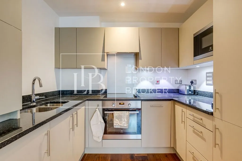 Valentina Avenue, London, NW9, photo 8