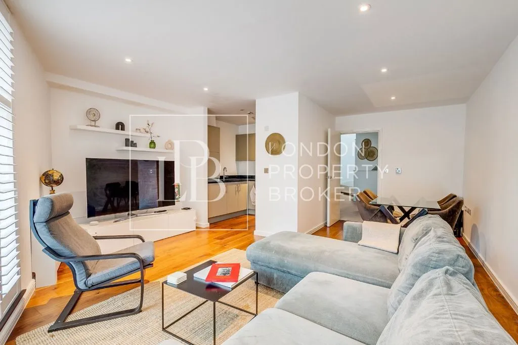 1 bed flat for sale, Valentina Avenue, London, NW9