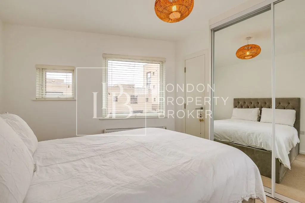 Valentina Avenue, London, NW9, photo 11