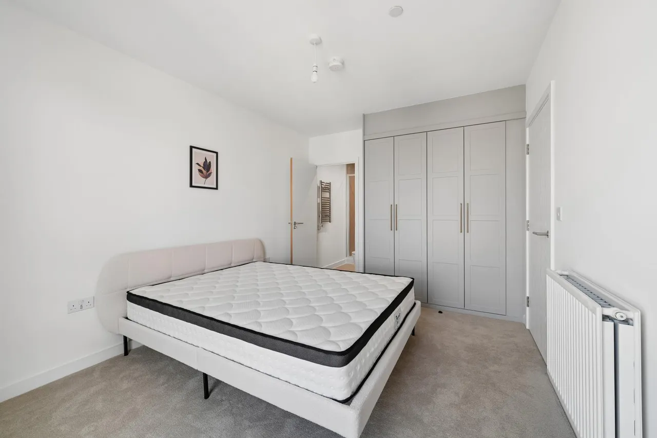 1 bed flat to rent, Hendon Waterside, London, NW9