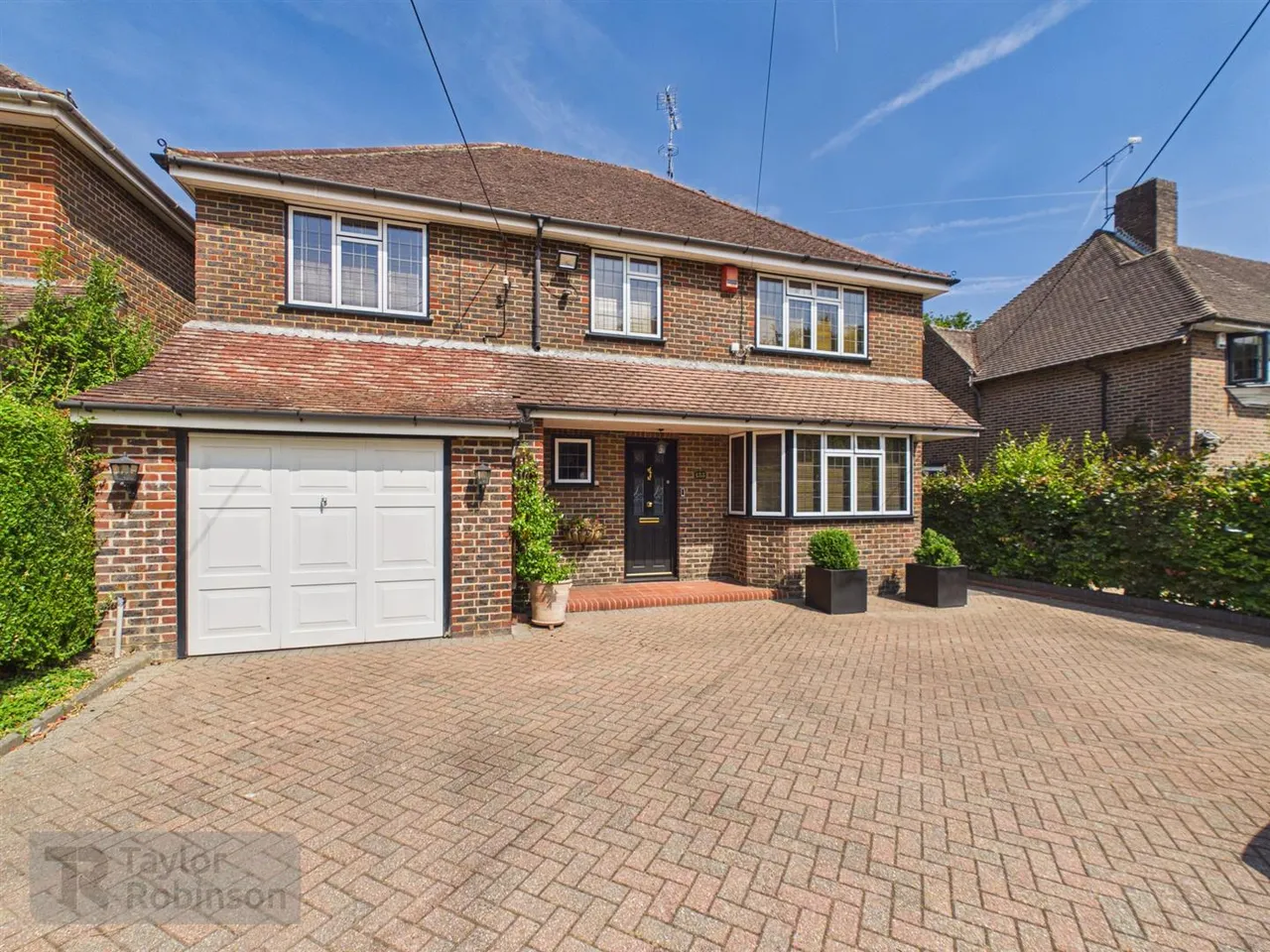 4 bed property for sale, Three Bridges Road, Three Bridges, RH10