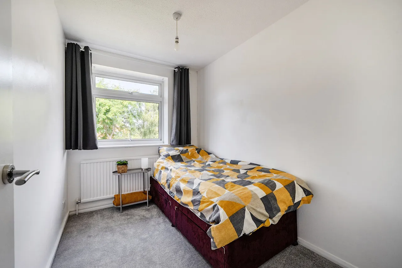 Milestone Crescent, Charvil, RG10, photo 13