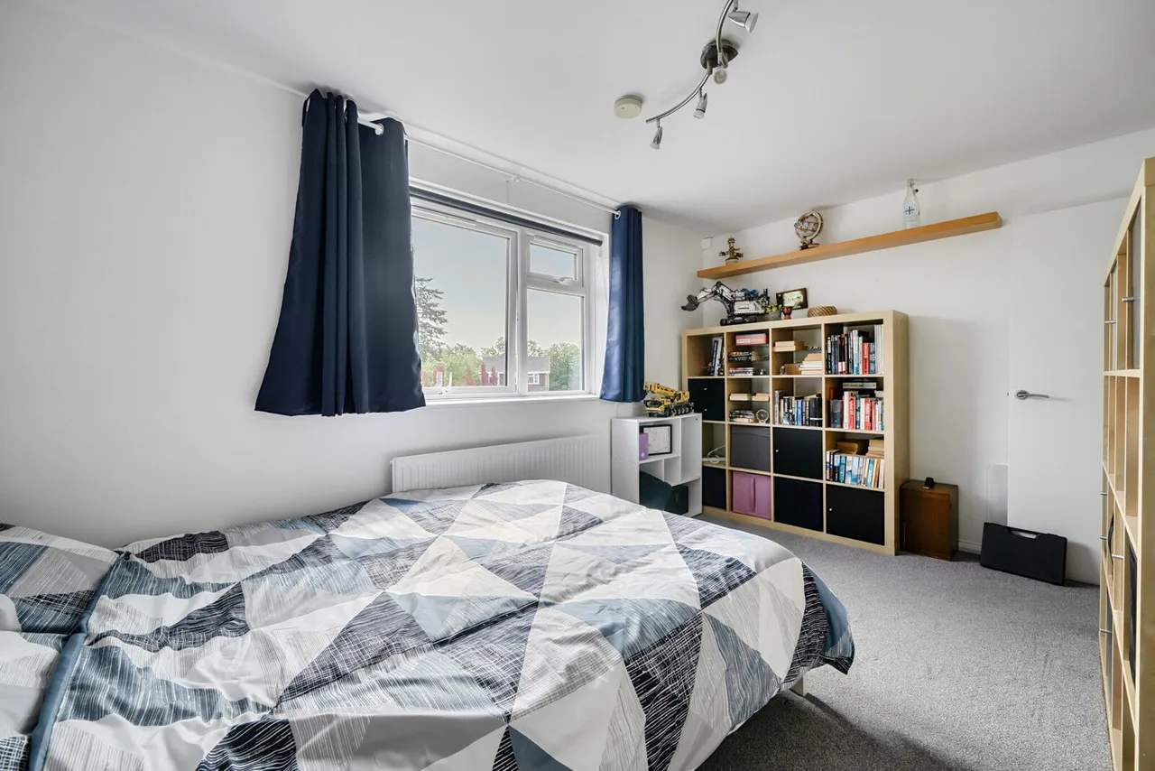 Milestone Crescent, Charvil, RG10, photo 11