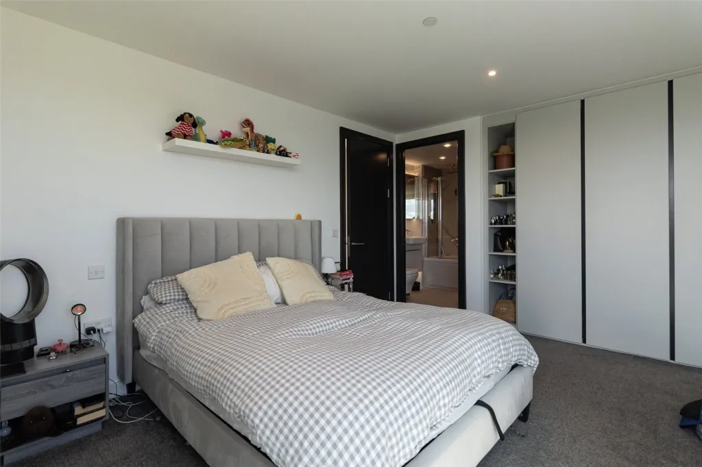 Brigadier Walk, Woolwich, SE18, photo 14