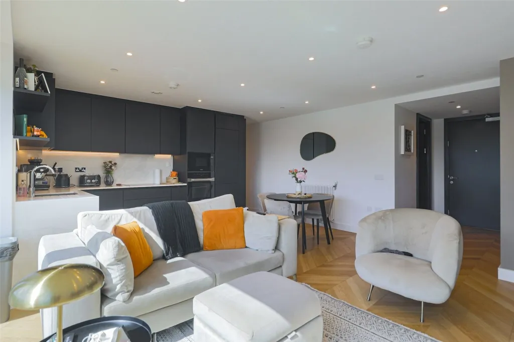 Brigadier Walk, Woolwich, SE18, photo 10