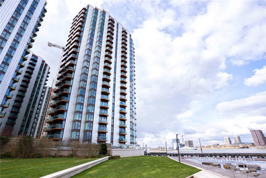 Brigadier Walk, Woolwich, SE18, photo 9